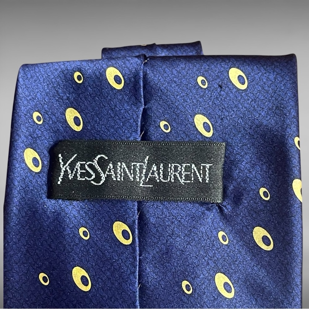 Men’s YSL Tie / Blue & Metallic Gold
100% Silk / Modern Design